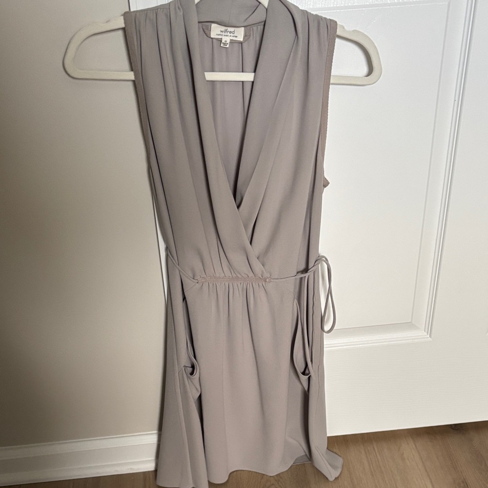 Aritzia Wilfred Sleeveless Wrap Dress in Light Gray XS